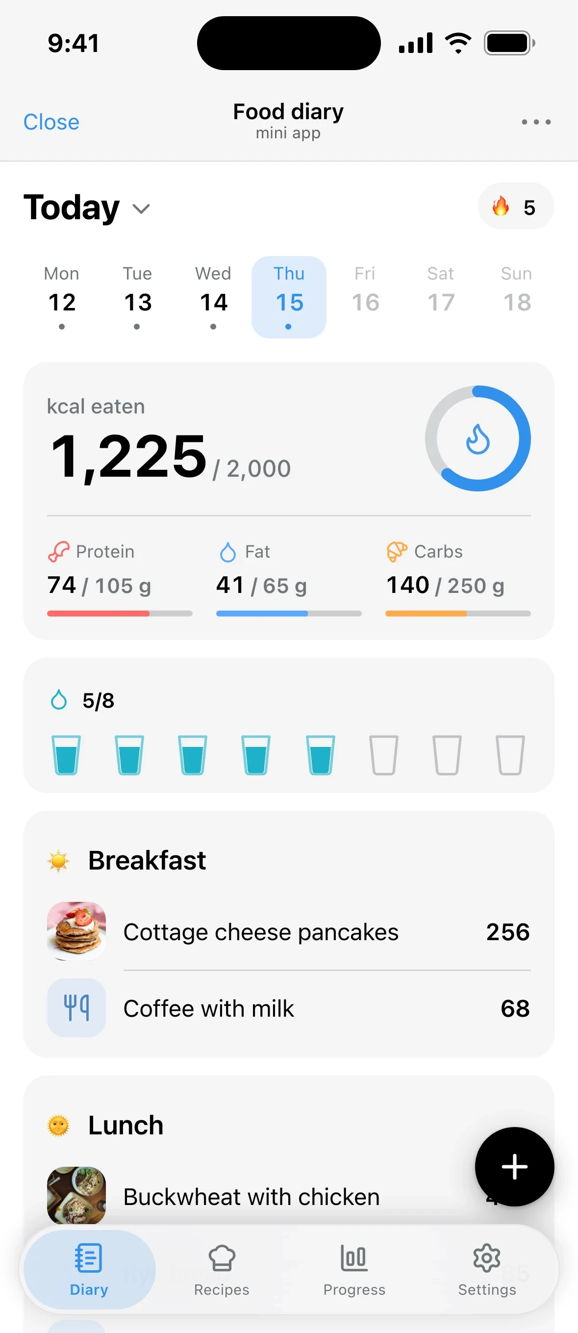 PlanPan diary screen: calories eaten against the daily target, protein, fat and carbs, and the water tracker